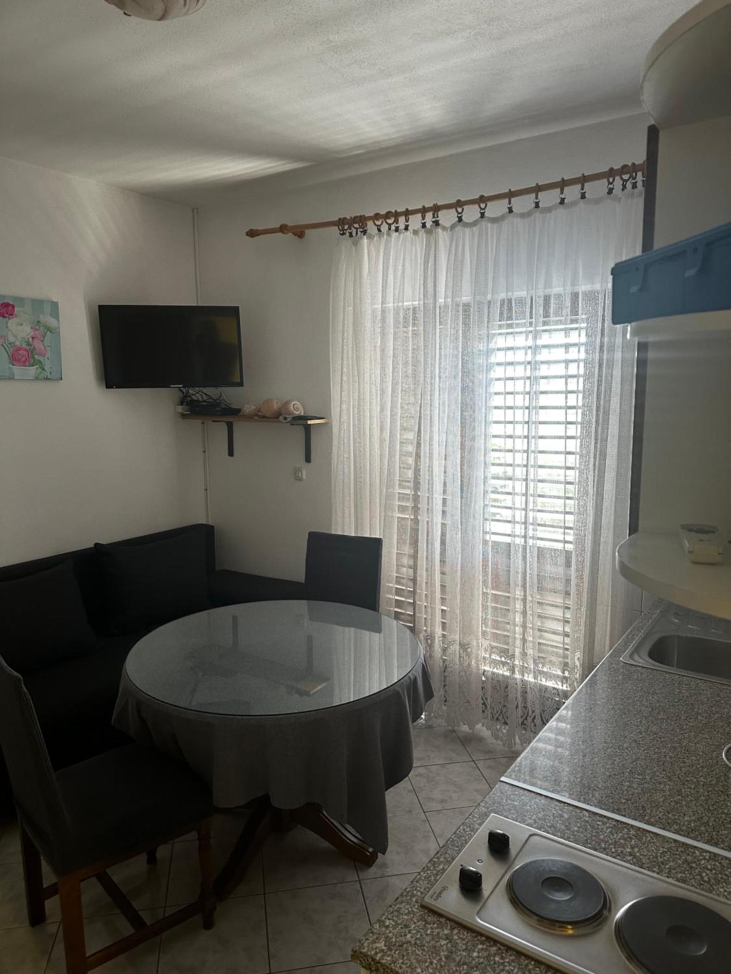 Apartments Sevo โตรกีร์ ภายนอก รูปภาพ