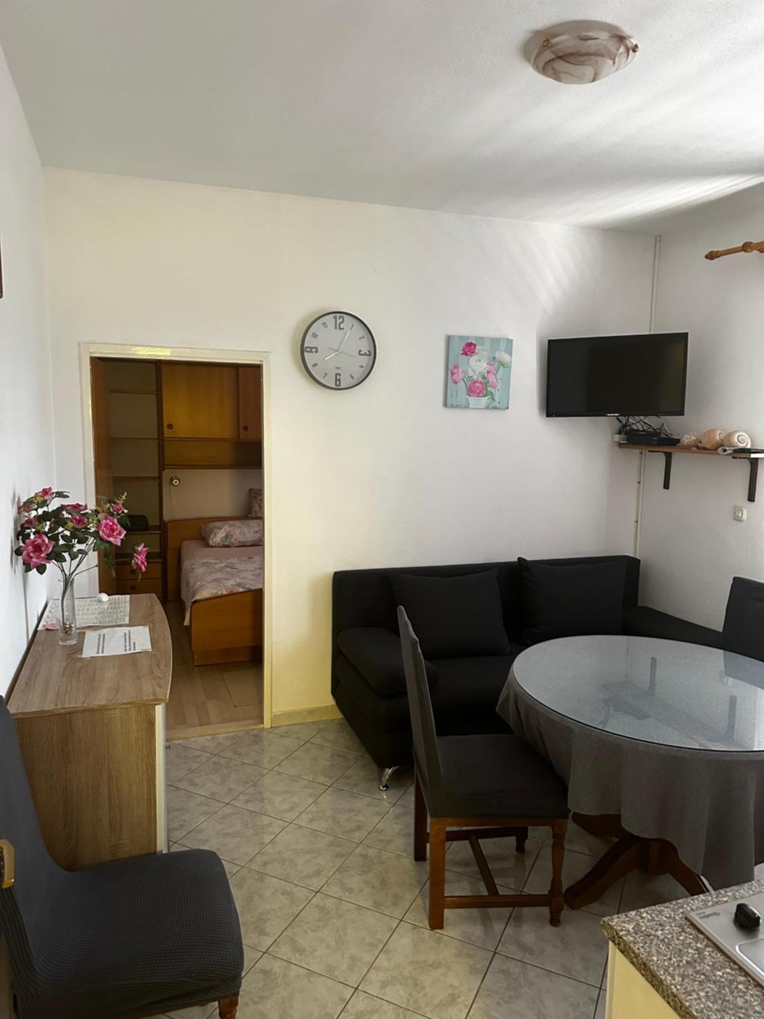 Apartments Sevo โตรกีร์ ภายนอก รูปภาพ