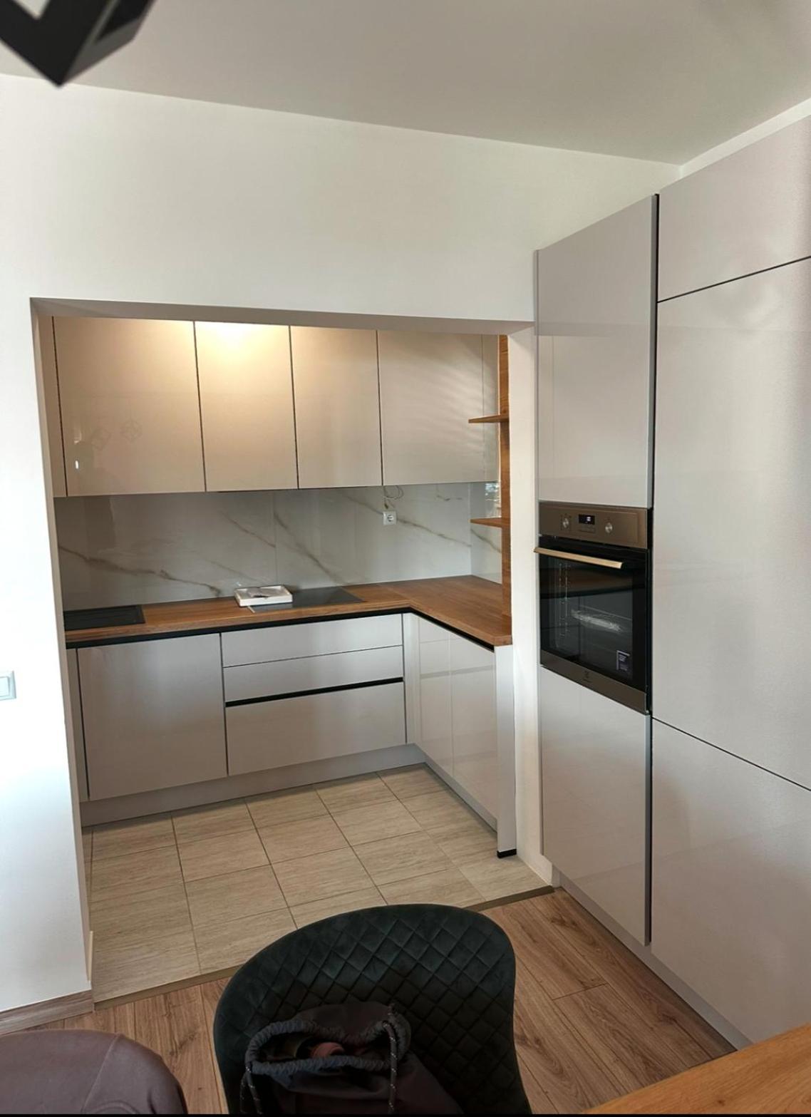 Apartments Sevo โตรกีร์ ภายนอก รูปภาพ