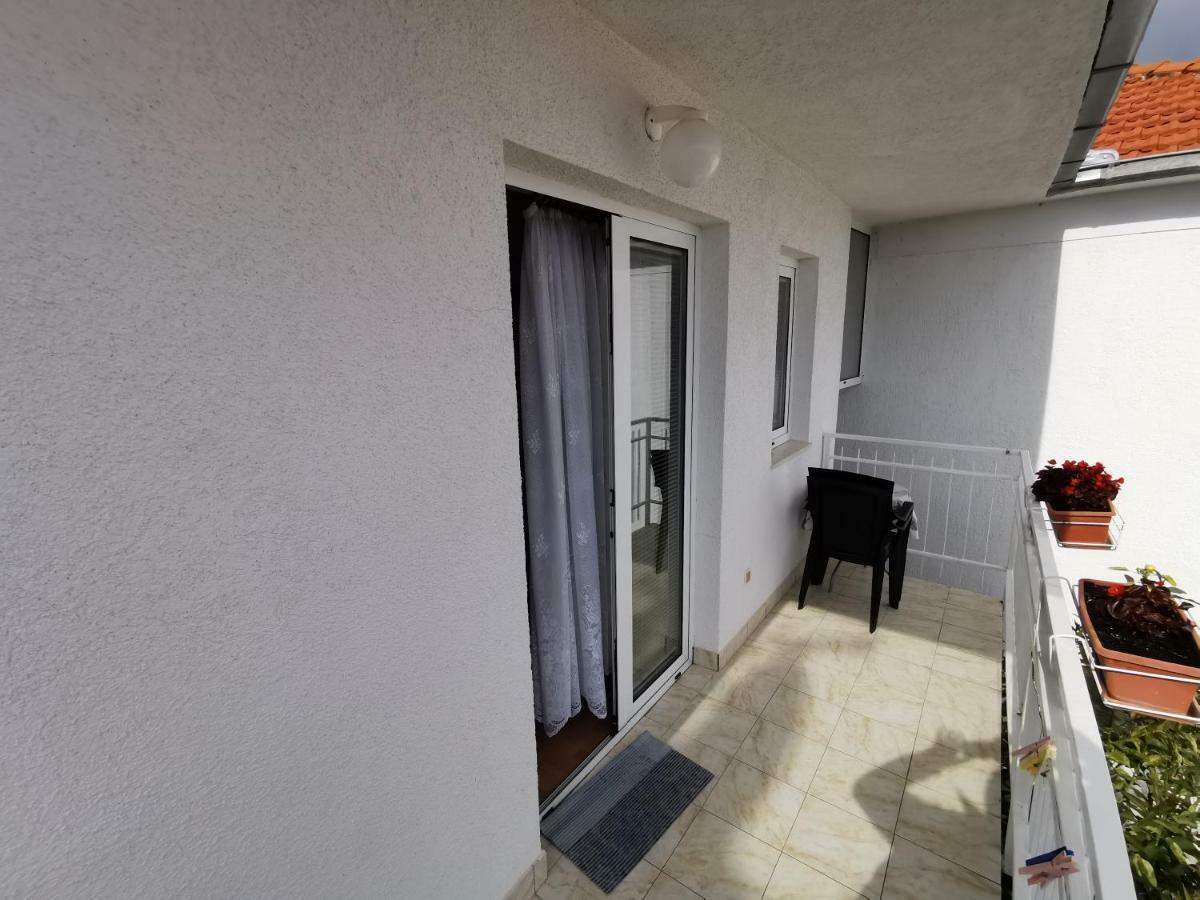 Apartments Sevo โตรกีร์ ภายนอก รูปภาพ